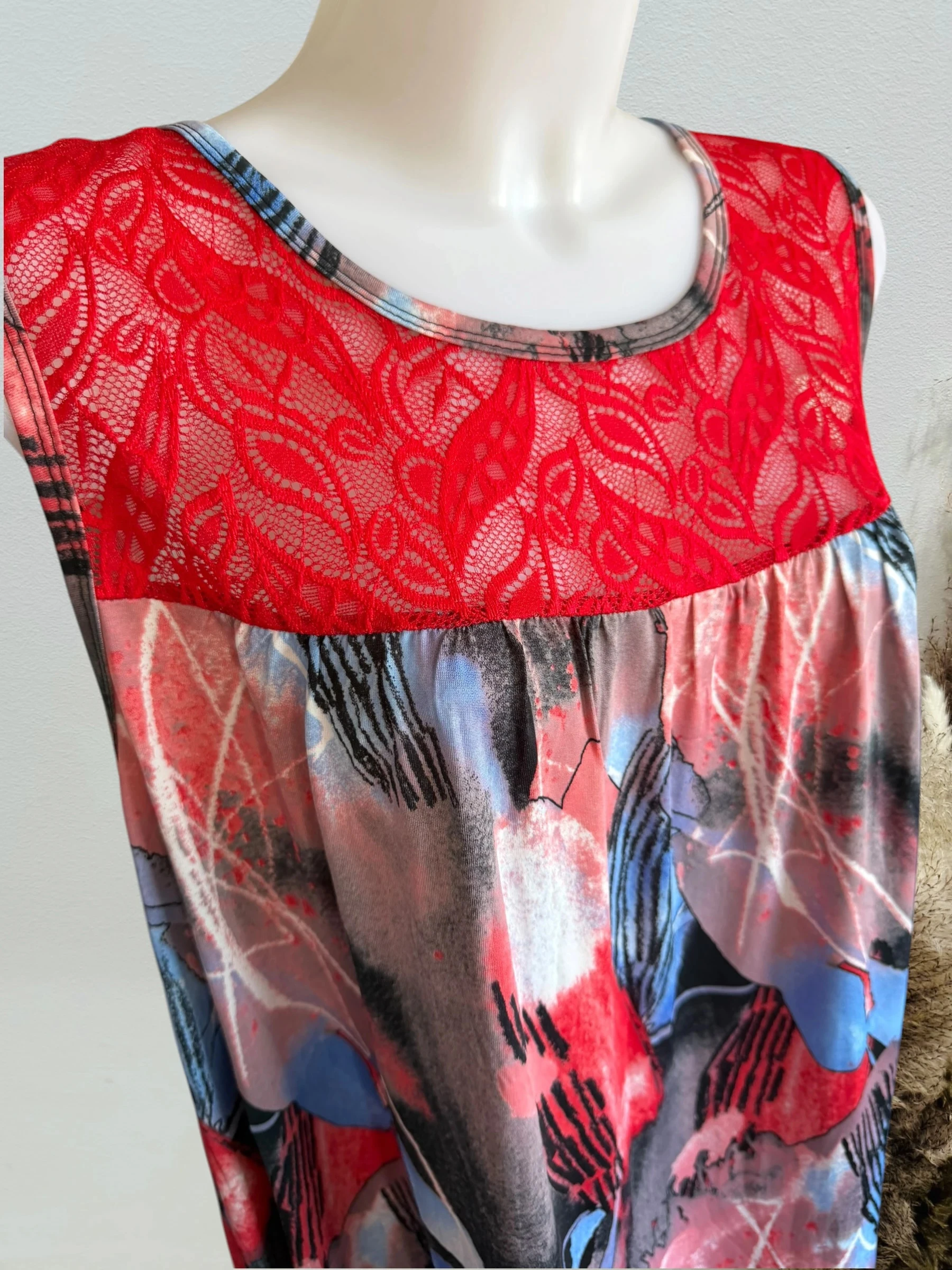 Vestido midi sin mangas rojo y encaje para mujer – photo 3